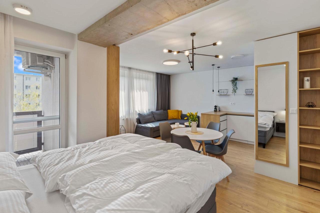 Lam Concrete - Ac - Balcony Lejlighed Bratislava Eksteriør billede
