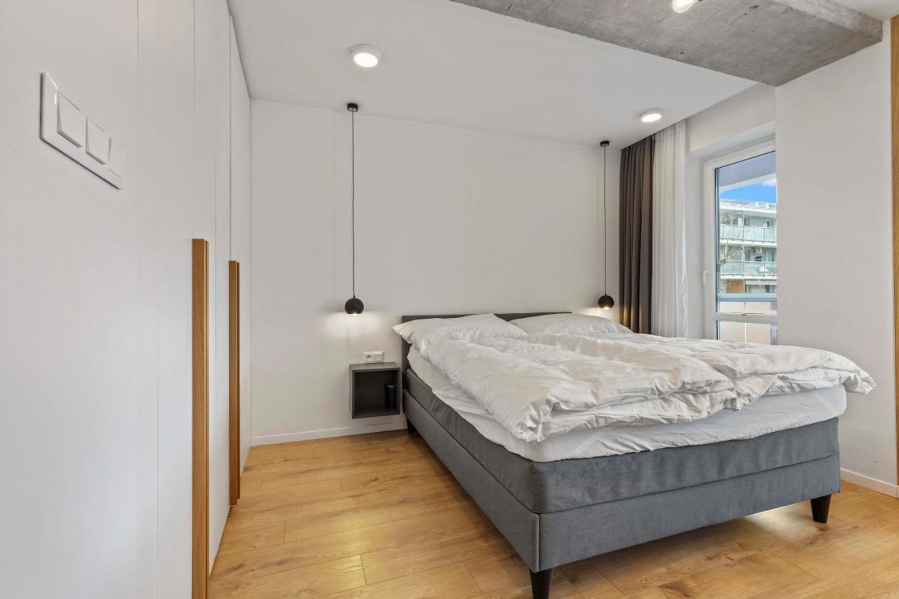 Lam Concrete - Ac - Balcony Lejlighed Bratislava Eksteriør billede