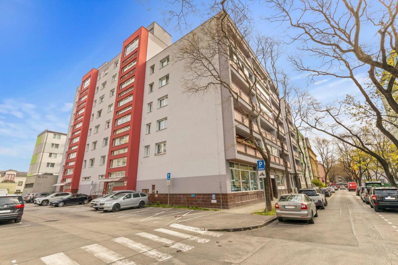 Lam Concrete - Ac - Balcony Lejlighed Bratislava Eksteriør billede
